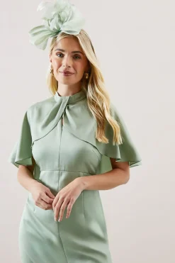 Wallis Robe Petite en Satin à Manches Cape et Décolleté Goutte d'Eau<Femme Robes Mi-Longues|Satin Et Dentelle