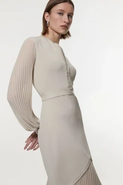 Robe plissée à manches tissées avec synthétique