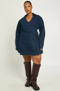 boohoo Robe Portefeuille en Denim Grande Taille<Femme Denim|Denim