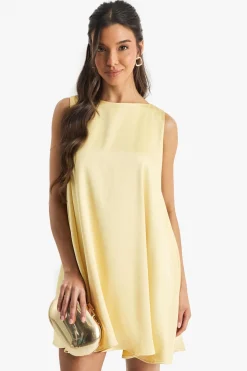 Robe portefeuille en satin texturé à encolure échancrée et dos noué