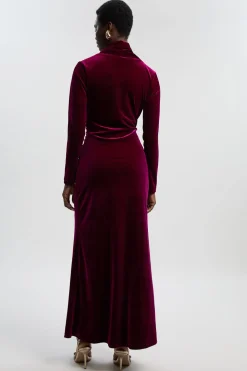 Robe portefeuille maxi en velours à manches longues avec décolleté en V