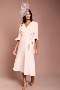 Robe Portefeuille Petite Taille En Crêpe Dos Satiné Avec Manches À Volants