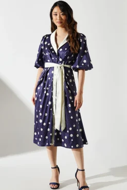 Robe Portefeuille Satinée à Pois Manches Courtes