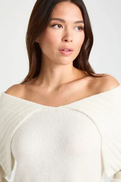 boohoo Robe pull en tricot doux, col oversize, décolleté épaules dénudées<Femme Robes À Manches Longues|Robes