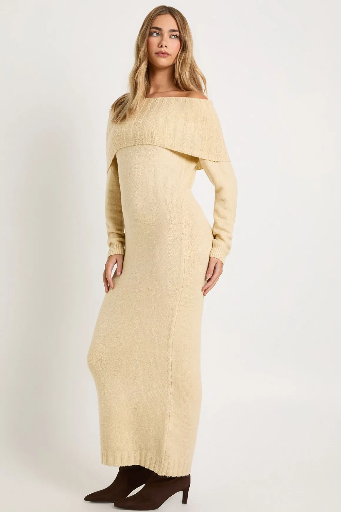 Robe pull maxi premium à encolure Bardot surdimensionnée
