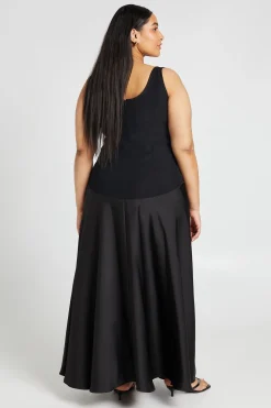 Robe Sans Manches Grande Taille En Crêpe Avec Jupe En Satin