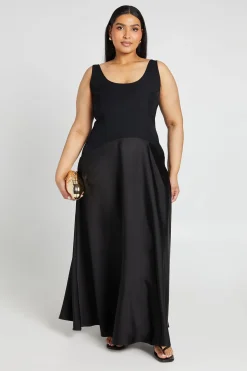 Robe Sans Manches Grande Taille En Crêpe Avec Jupe En Satin