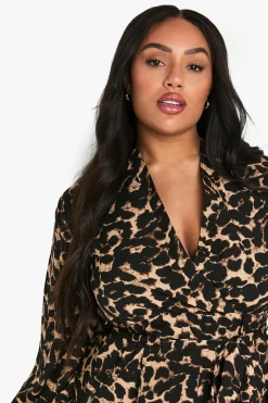 ROBE SKATER CEINTURÉE À MOTIF LÉOPARD