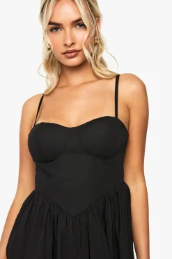 boohoo Robe skater en coton à taille en V style laitière<Femme Robes Patineuses|Robes