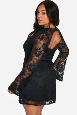Robe Skater en Dentelle Plus à Manches Évasées