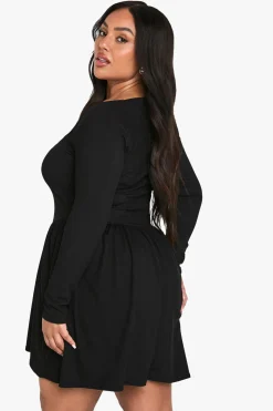 Robe skater grande taille avec détails côtelés et nœud