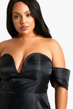 Robe Skater Grande Taille à épaules tombantes et décolleté en V plongeant