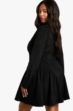 boohoo Robe skater milkmaid en velours côtelé grande taille<Femme Robes Patineuses|Robes À Manches Longues