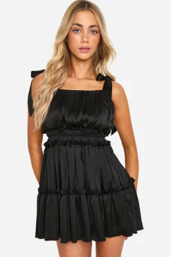 boohoo Robe skater à volants superposés<Femme Robes Patineuses|Robes
