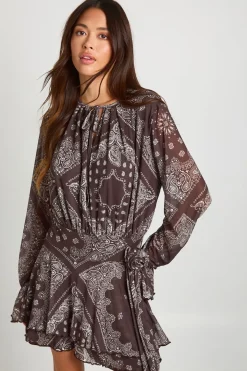 Robe skateur plissée en maille à imprimé cachemire