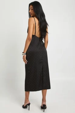 boohoo Robe slip midaxi en satin Diamante<Femme Satin Et Dentelle|Robes