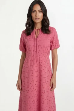 Robe Smockée Broderie D'été