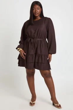 boohoo Robe Smockée Grande Taille À Manches Bouffantes<Femme Looks Chocolat|Robes À Manches Longues