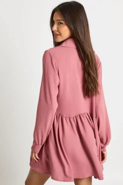 Robe smockée à manches volumineuses martelées