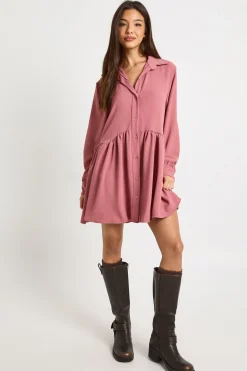 Robe smockée à manches volumineuses martelées