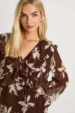boohoo Robe Smock En Mousseline À Volants Fleuris<Femme Robes Courtes|Robes À Manches Longues