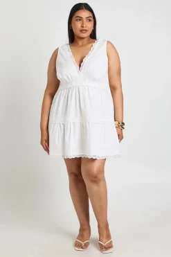 Robe Smockée À Volants Avec Inserts En Dentelle Grande Taille