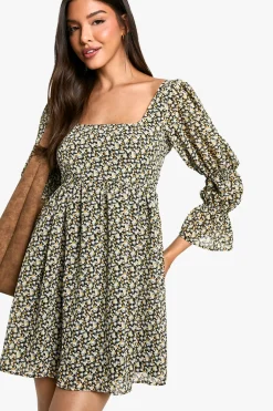 boohoo Robe smock à imprimé floral avec manches bouffantes froncées<Femme Robes Patineuses|Robes À Manches Longues