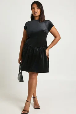 Robes Patineuses Grande Taille en Velours Col Montant