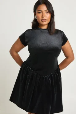 Robes Patineuses Grande Taille en Velours Col Montant