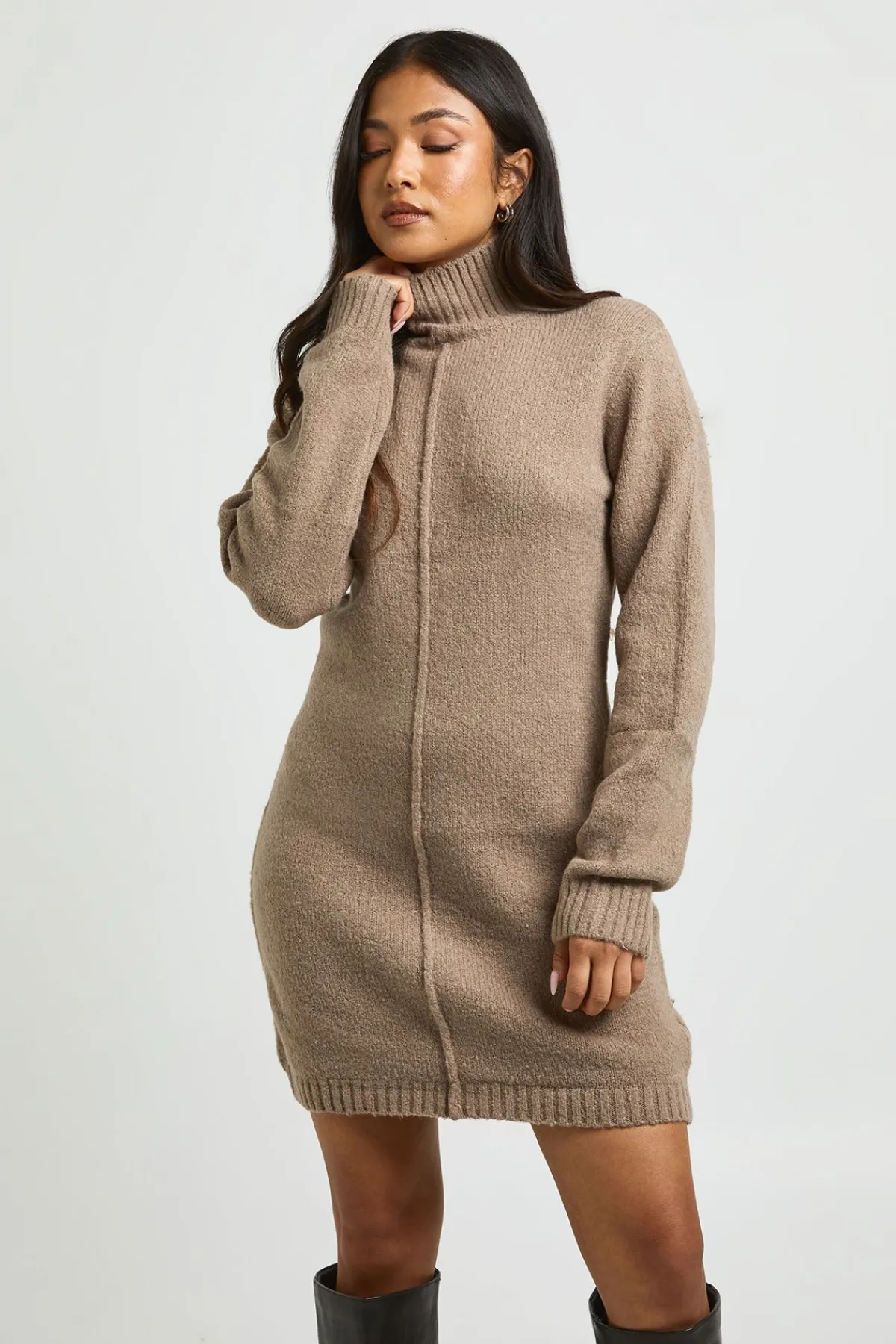 boohoo Robe Synthétiquell Mini Tricotée À Col Montant Avec Détail De Couture Petite<Femme Pulls Et Gilets|Toutes Les Mailles