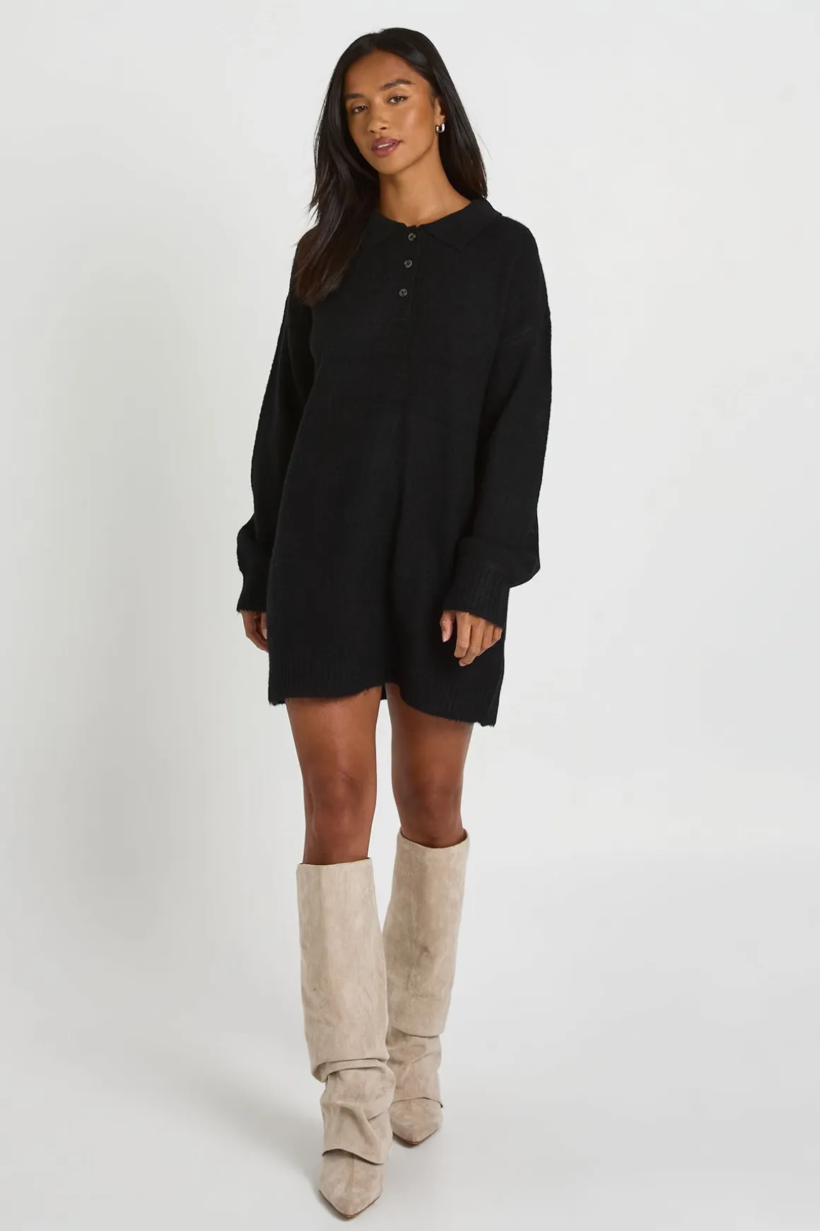 Robe Synthétiquell Tricotée Oversize À Col Et Boutons Petite