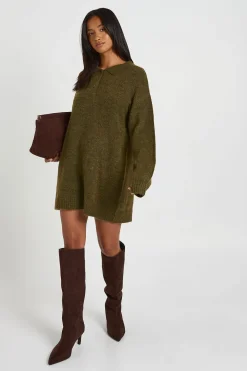 Robe Synthétiquell Tricotée Oversize À Col Et Boutons Petite Taille