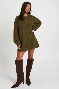Robe Synthétiquell Tricotée Oversize À Col Et Boutons Petite Taille