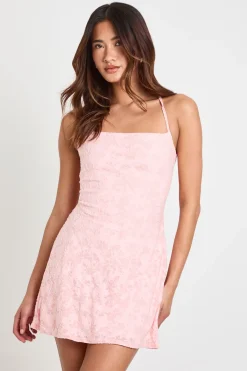 boohoo Robe Trapèze À Motif Floral Dévoré Avec Détail Dos Lacé<Femme Satin Et Dentelle|Robes Patineuses