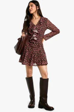 boohoo Robe trapèze à volants imprimé fleuri Ditsy<Femme Looks Chocolat|Robes À Manches Longues