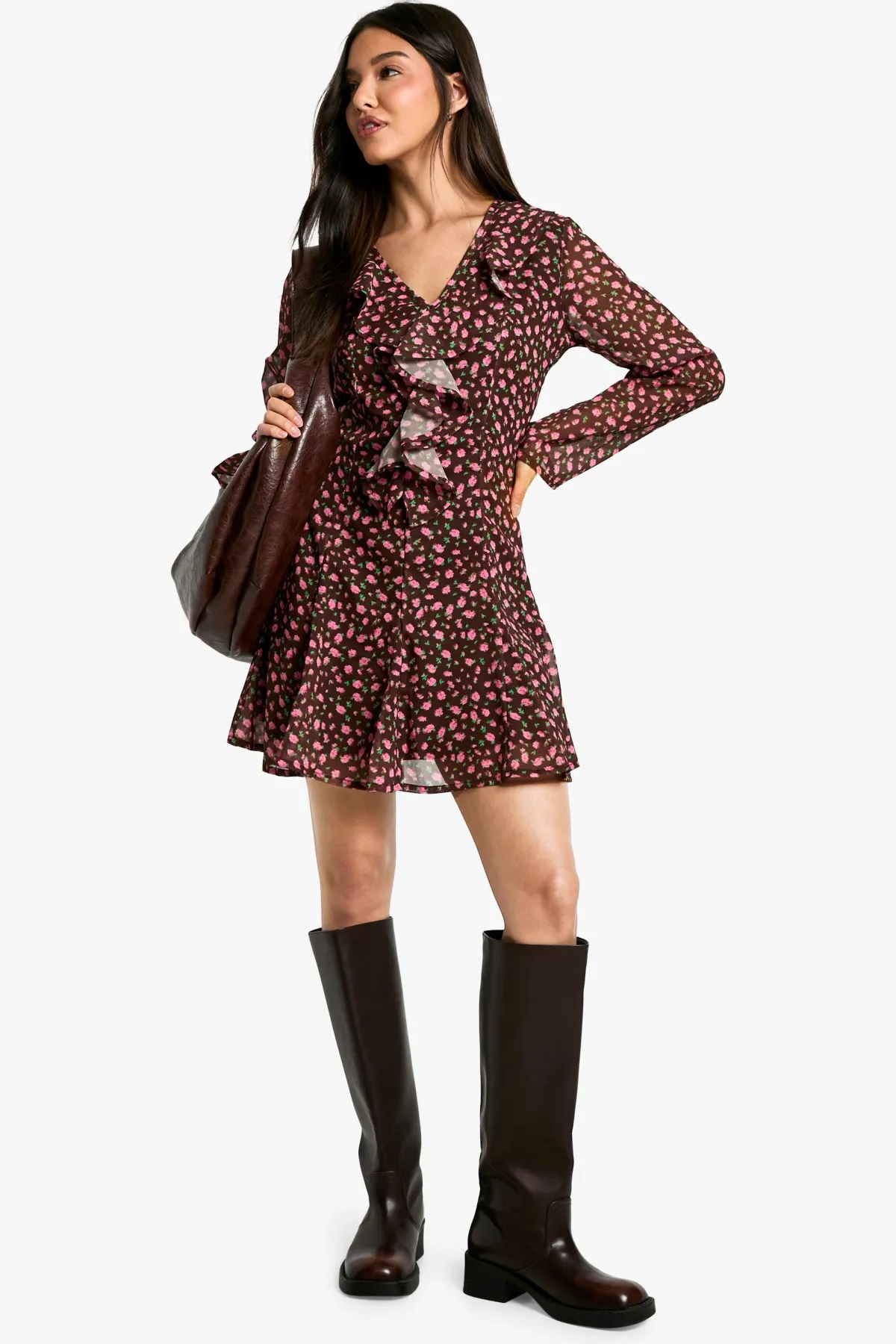 boohoo Robe trapèze à volants imprimé fleuri Ditsy<Femme Looks Chocolat|Robes À Manches Longues