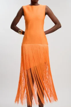 Robe Tricotée Ajustée Petite Taille À Ourlet À Glands