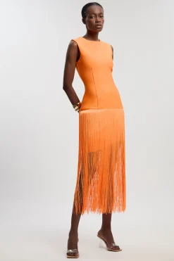 Robe Tricotée Ajustée Petite Taille À Ourlet À Glands