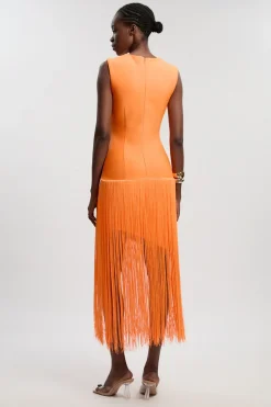 Robe Tricotée Ajustée Petite Taille À Ourlet À Glands