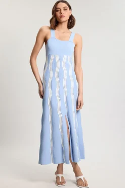 Robe Tricotée À Bretelles Coupe Évasée Motif Vagues Contrastées Petite Taille