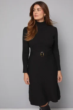 Robe Tricotée Ceinturée à Col Montant avec Détails Côtelés