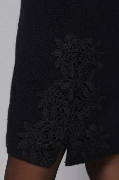 Robe Tricotée Côtelée à Détails de Dentelle Petite