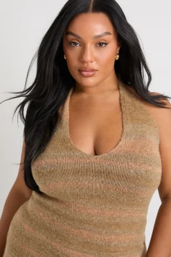 Robe tricotée grande taille à encolure drapée et boucle