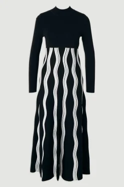 Robe Tricotée à Manches Longues Coupe Évasée Motif Vagues Contrastées