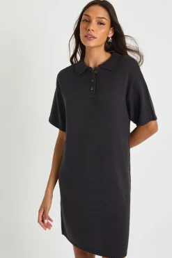 Robe Tricotée Oversize À Col Montant Et Boutonnage