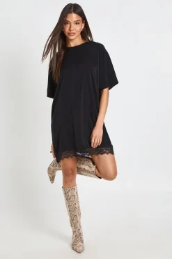 Robe T-shirt Ample Tissée Avec Ourlet En Dentelle