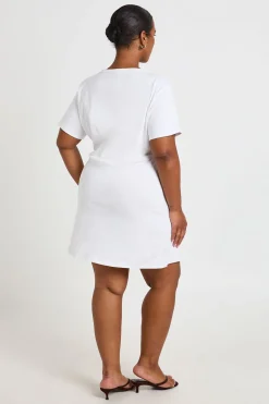 Robe T-shirt Avec Détail Ornement Grande Taille