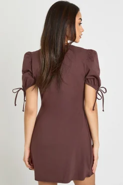 boohoo Robe T-shirt En Coton À Poignets Noués<Femme Looks Chocolat|Robes T-Shirt