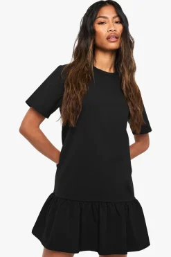 boohoo Robe T-shirt à ourlet frangé et effet smock<Femme Robes T-Shirt|Robes