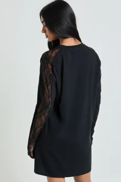 boohoo Robe T-shirt Oversize À Manches Longues Avec Insert En Dentelle<Femme Satin Et Dentelle|Robes À Manches Longues